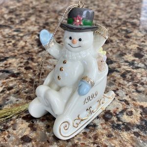 Lenox snowman ornament 1999